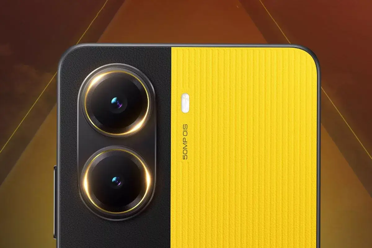 گوشی موبایل شیائومی Poco X7 دو سیم کارت ظرفیت 256 گیگابایت و رم 8 گیگابایت دوربین مدل زرد مشکی