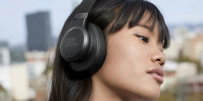 خرید هدفون های بیسیم JBL از واردکننده معتبر